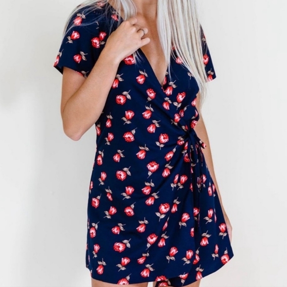 Kittenish Newport Navy Floral Wrap Dress - Picture 4 of 8